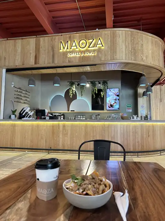 Retroiluminado sobre madera para Maoza
